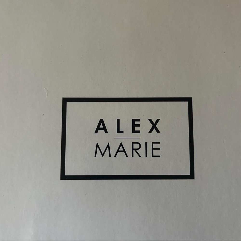 Alex Marie Classic White Box